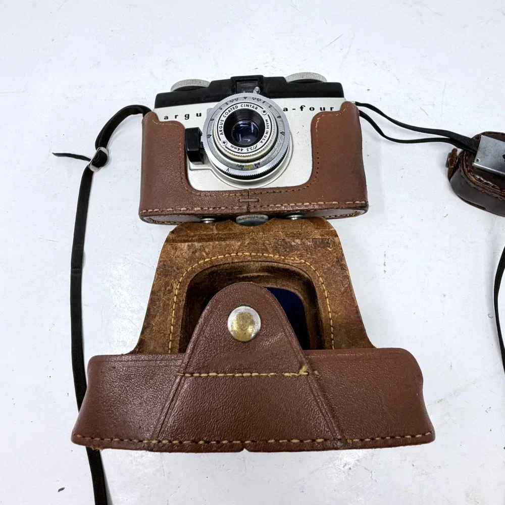 Vintage Argus A-Four 35mm Film Camera f/3.5 44mm Cintar Lens Leather Case Meter